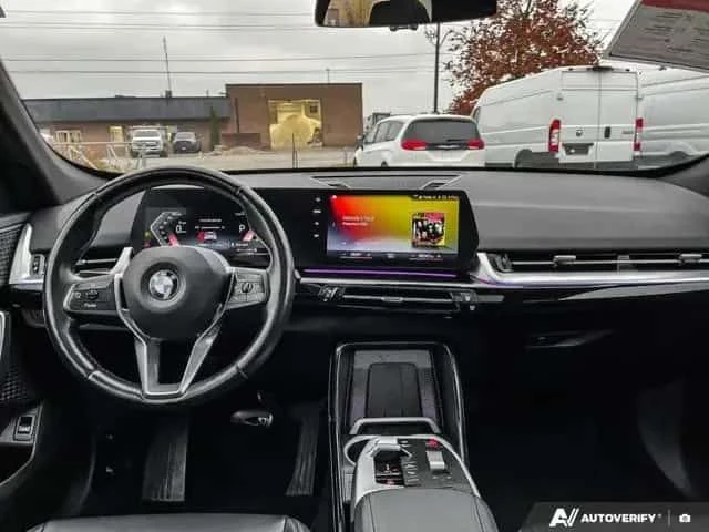 BMW X1 xDrive28i * Keyless * ПОДГРЕВИ* CARFAX, снимка 9 - Автомобили и джипове - 53536280