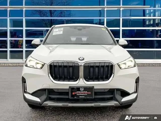 BMW X1 xDrive28i * Keyless * ПОДГРЕВИ* CARFAX