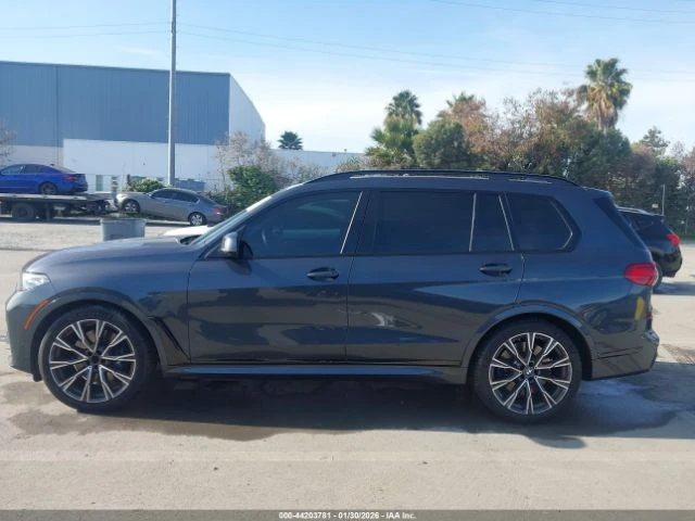 BMW X7 M50i* LASER* DISTRONIC* HARMAN KARDON* PANORAMA* , снимка 6 - Автомобили и джипове - 53758280