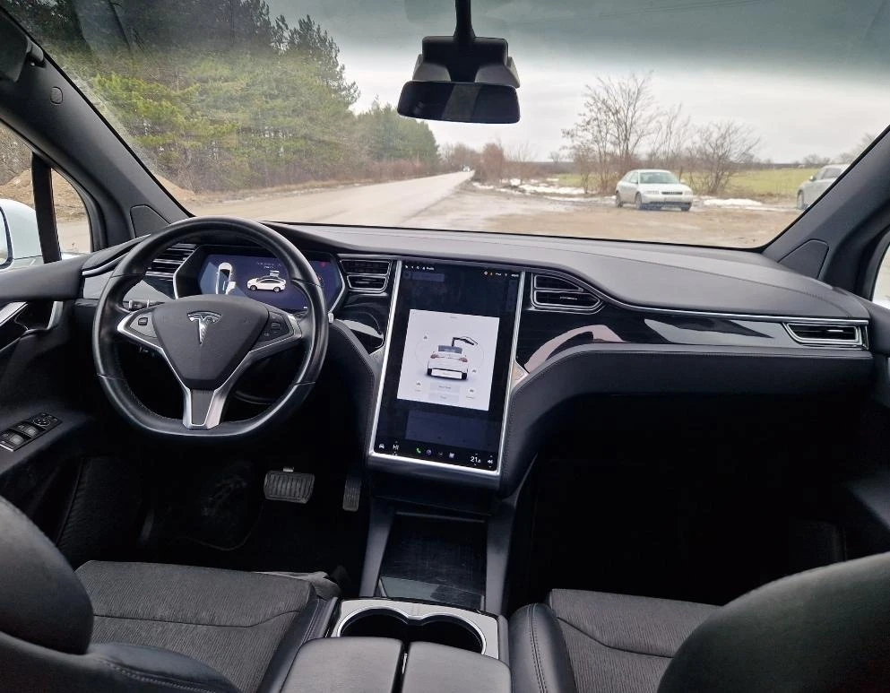 Tesla Model X    | Mobile.bg   14