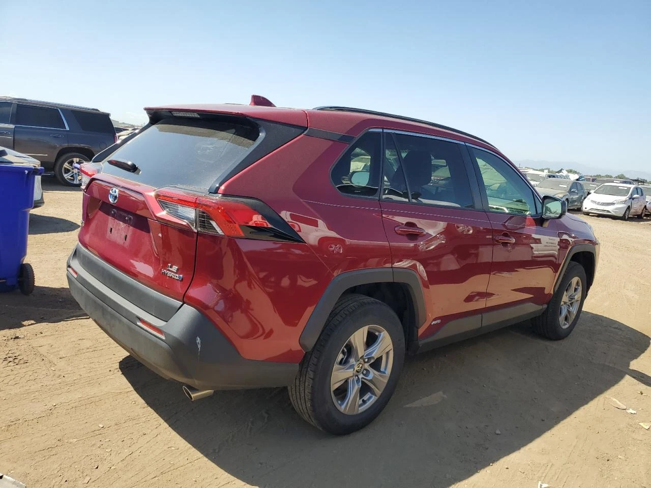 Toyota Rav4 LE  - изображение 8