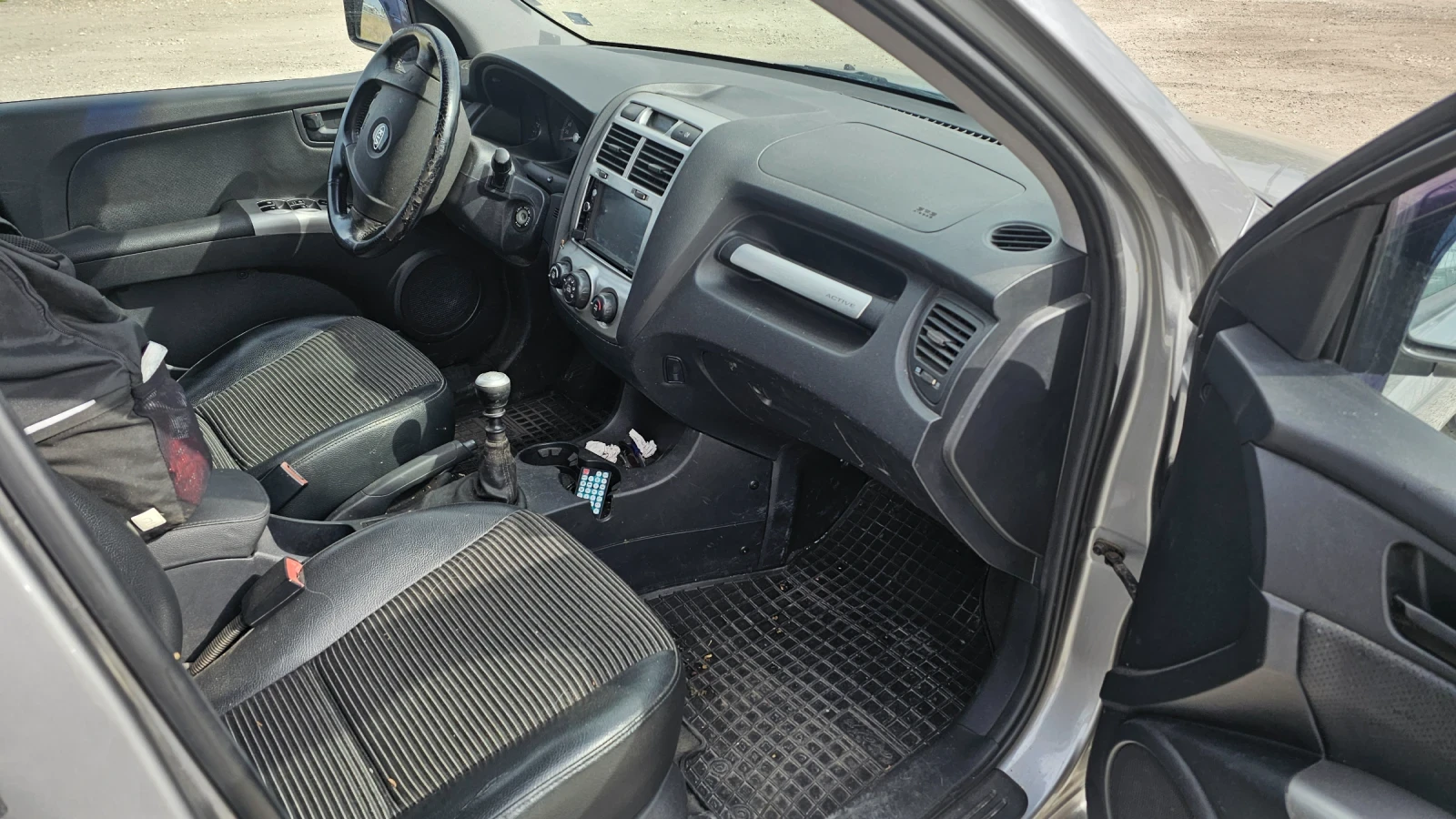 Kia Sportage 2.0 crdi 140 - изображение 6