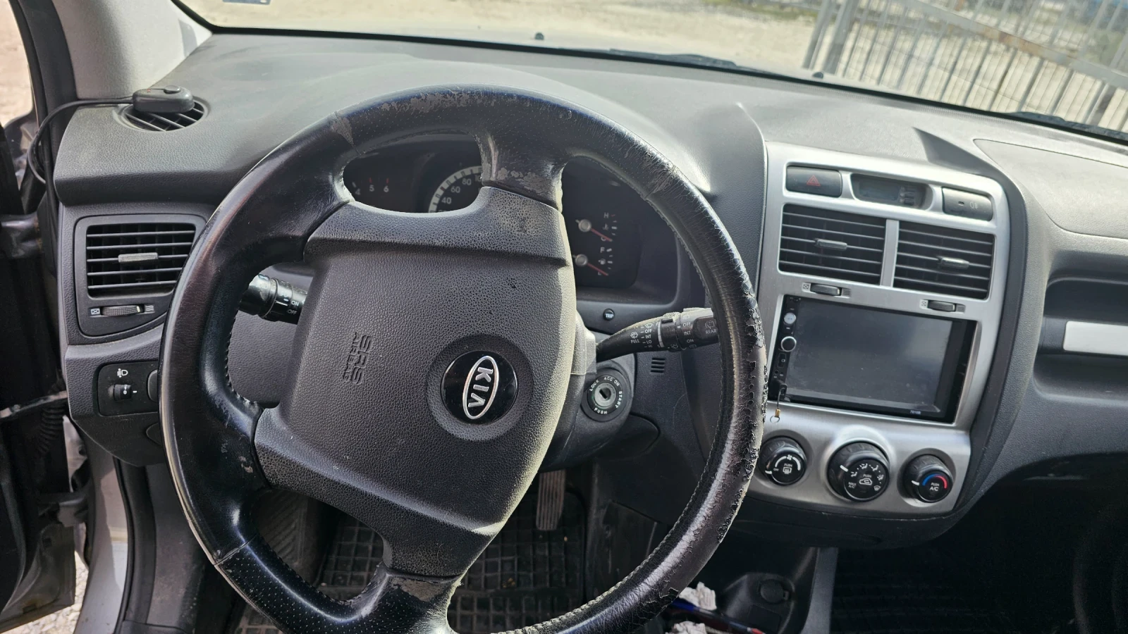 Kia Sportage 2.0 crdi 140 - изображение 8