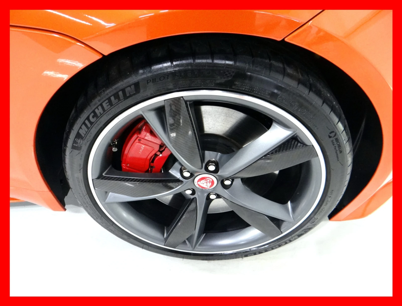 Jaguar F-Type S AWD Supercharged - изображение 6