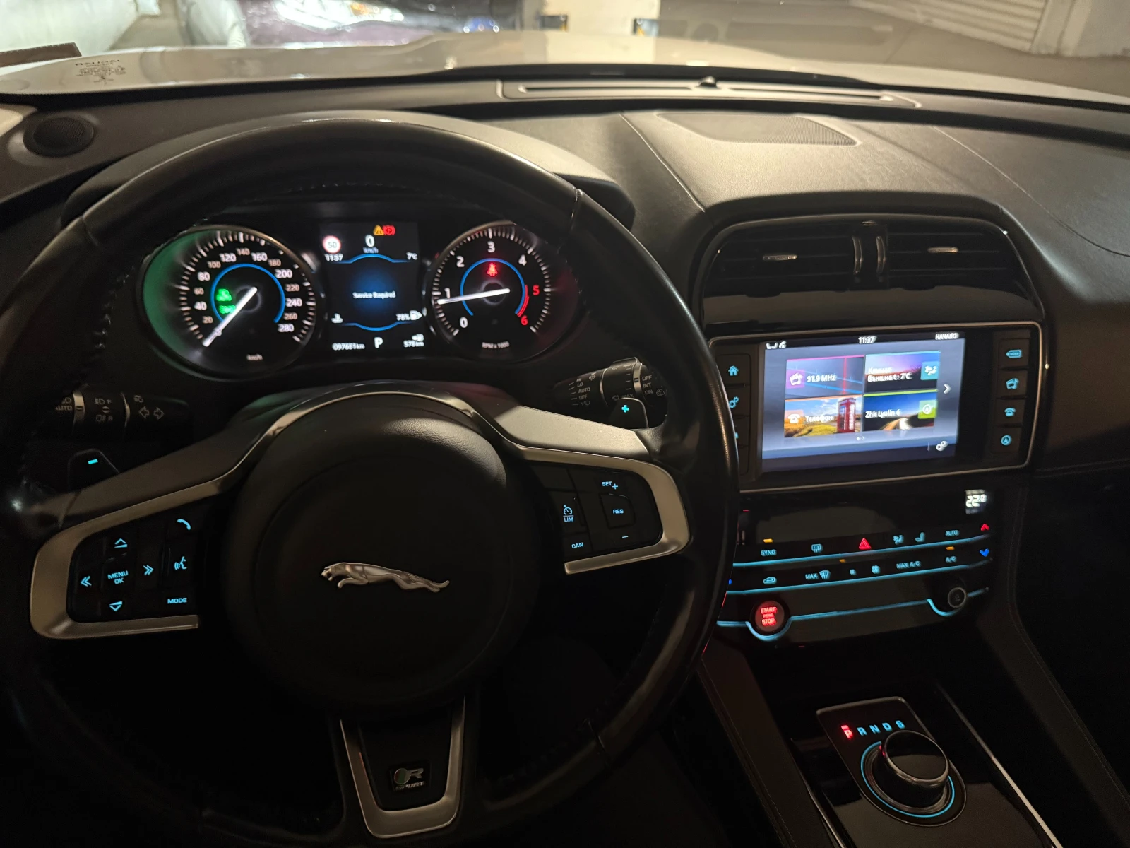 Jaguar F-PACE 3.0d 300hp R-Sport, снимка 5 - Автомобили и джипове - 53931174