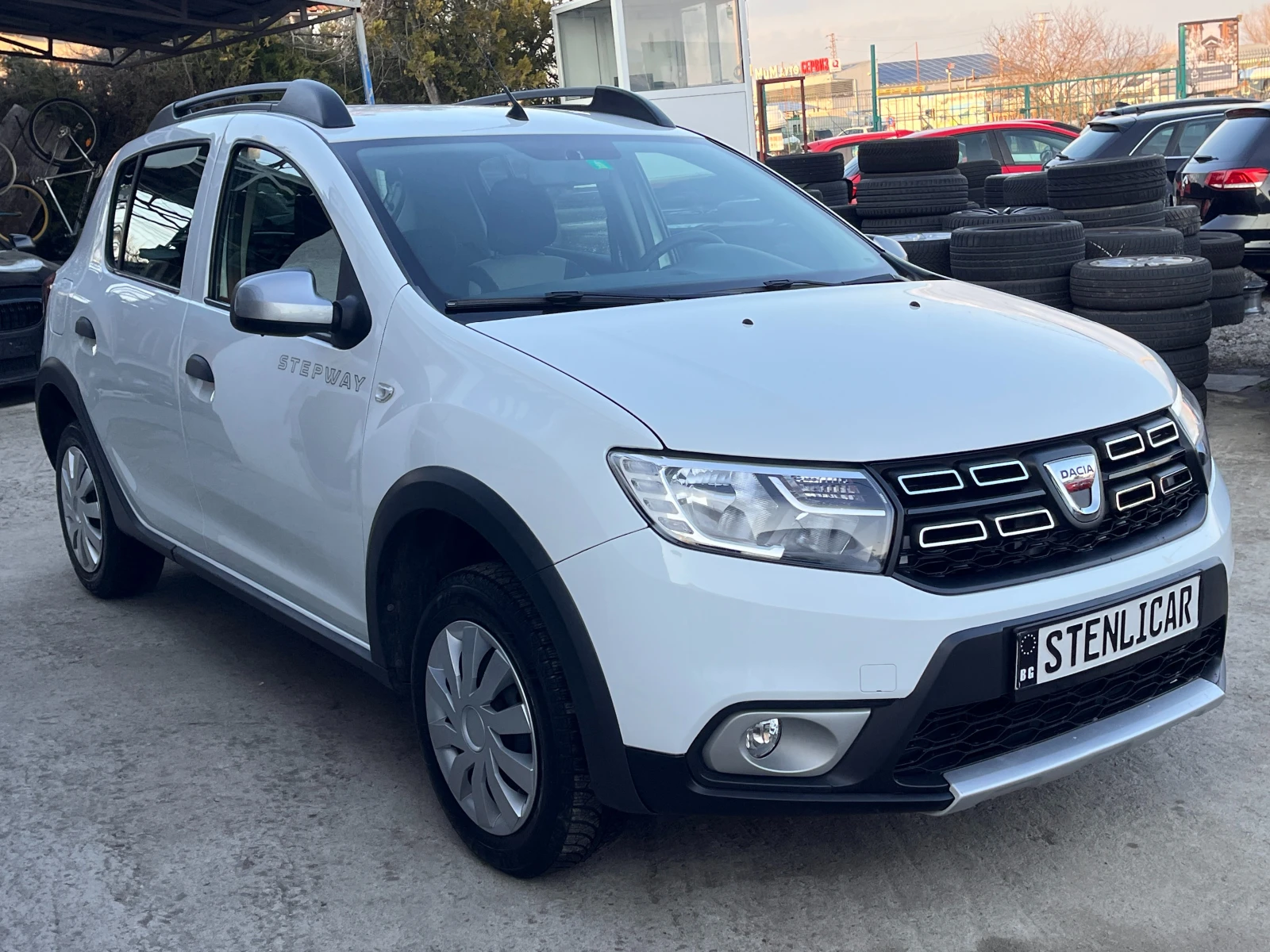 Dacia Duster AВТОМАТИК, снимка 5 - Автомобили и джипове - 53751835