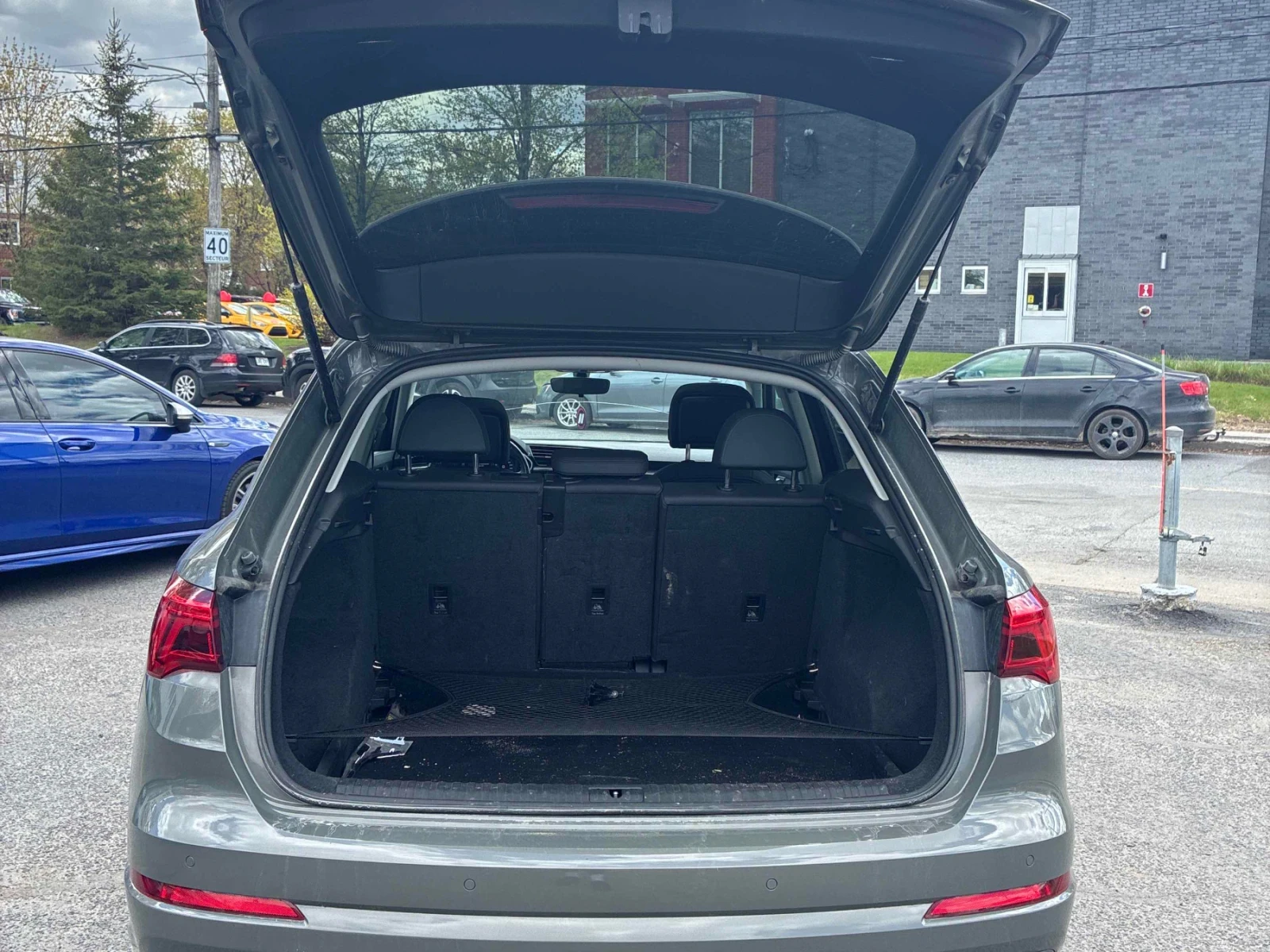 Audi Q3 ������� * �������� * ���� �� ������ * CARFAX | Mobile.bg � ����������� 10