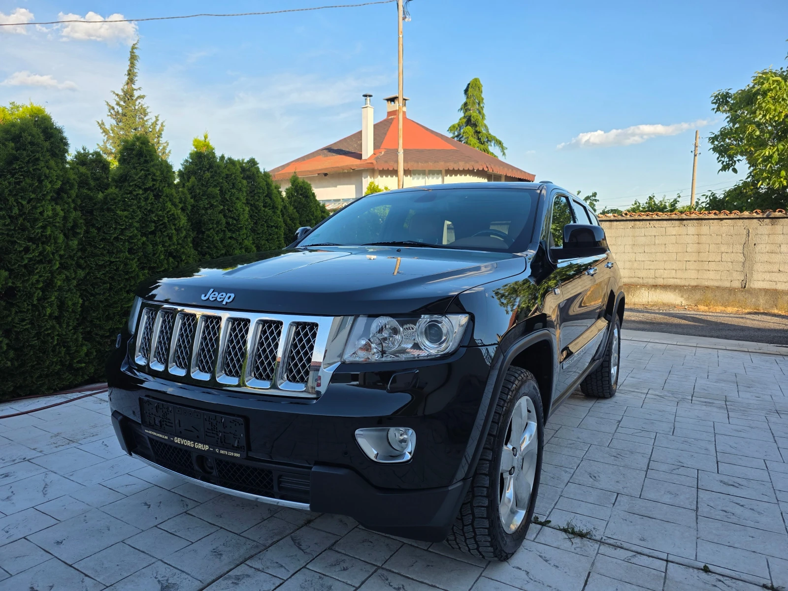 Jeep Grand cherokee 3.0 D  OVERLAND KATO HOBA