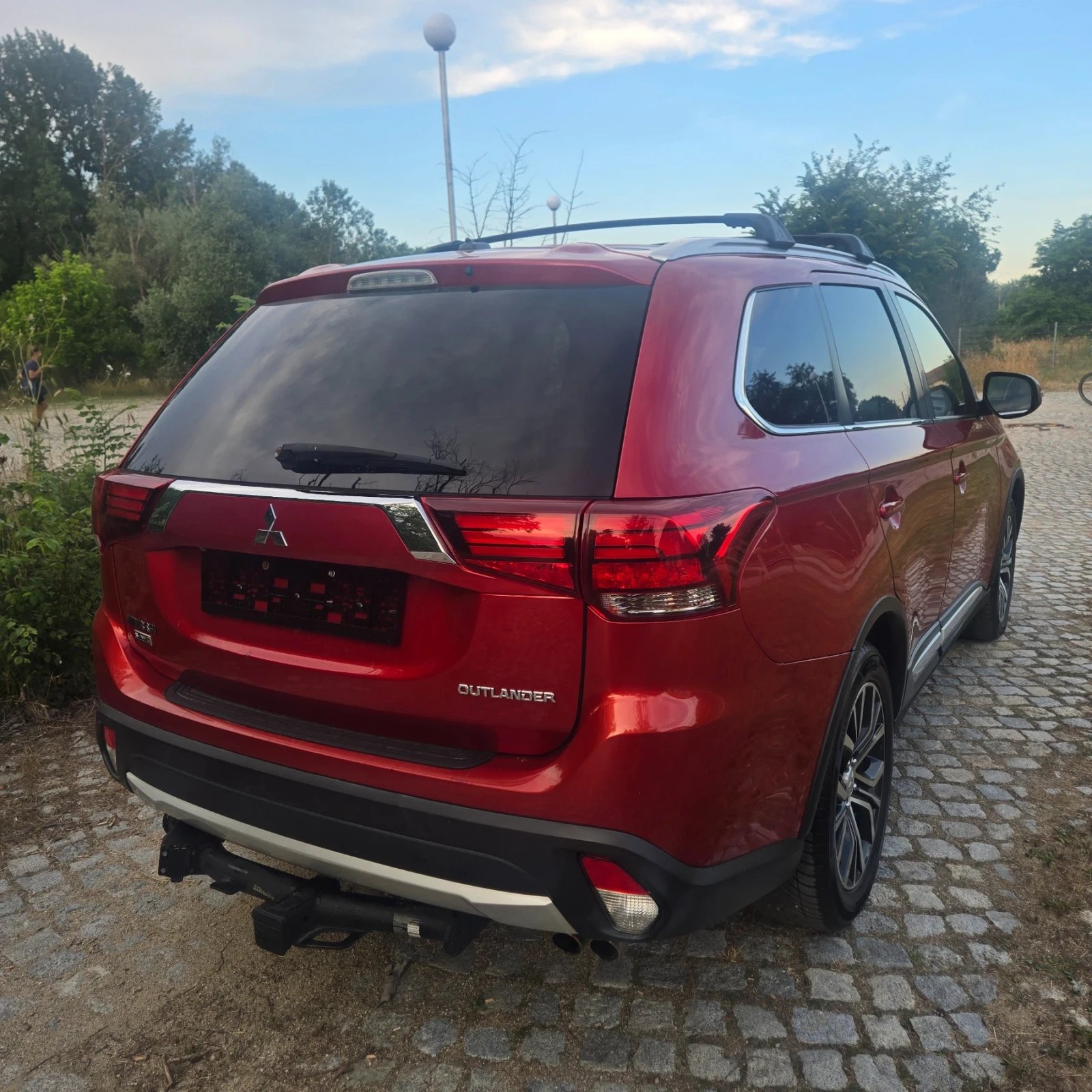 Mitsubishi Outlander 3.0L GT S-AWC PLATINUM FULLY EQUIPPED , снимка 5 - Автомобили и джипове - 54862307