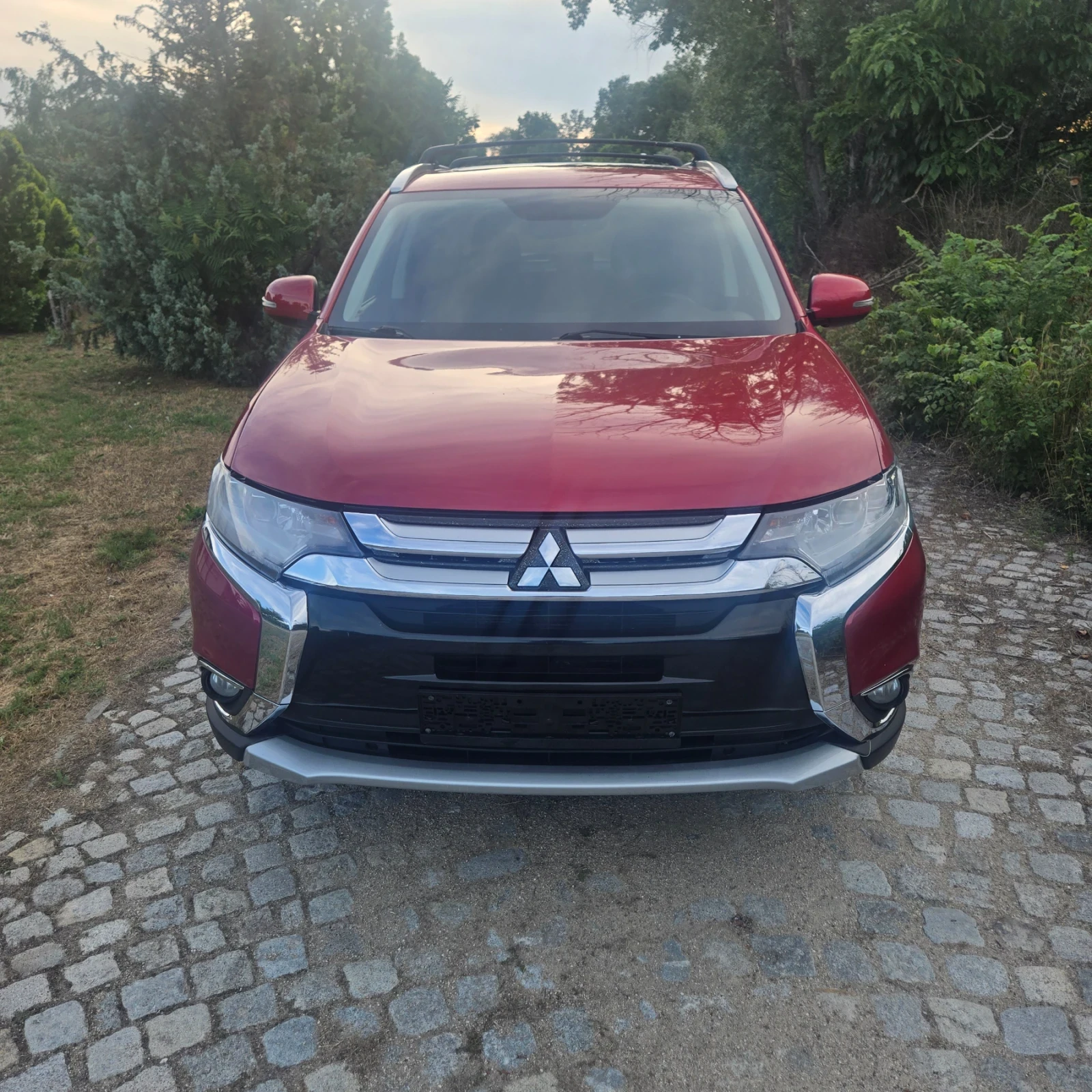 Mitsubishi Outlander 3.0L GT S-AWC PLATINUM FULLY EQUIPPED , снимка 3 - Автомобили и джипове - 54862307