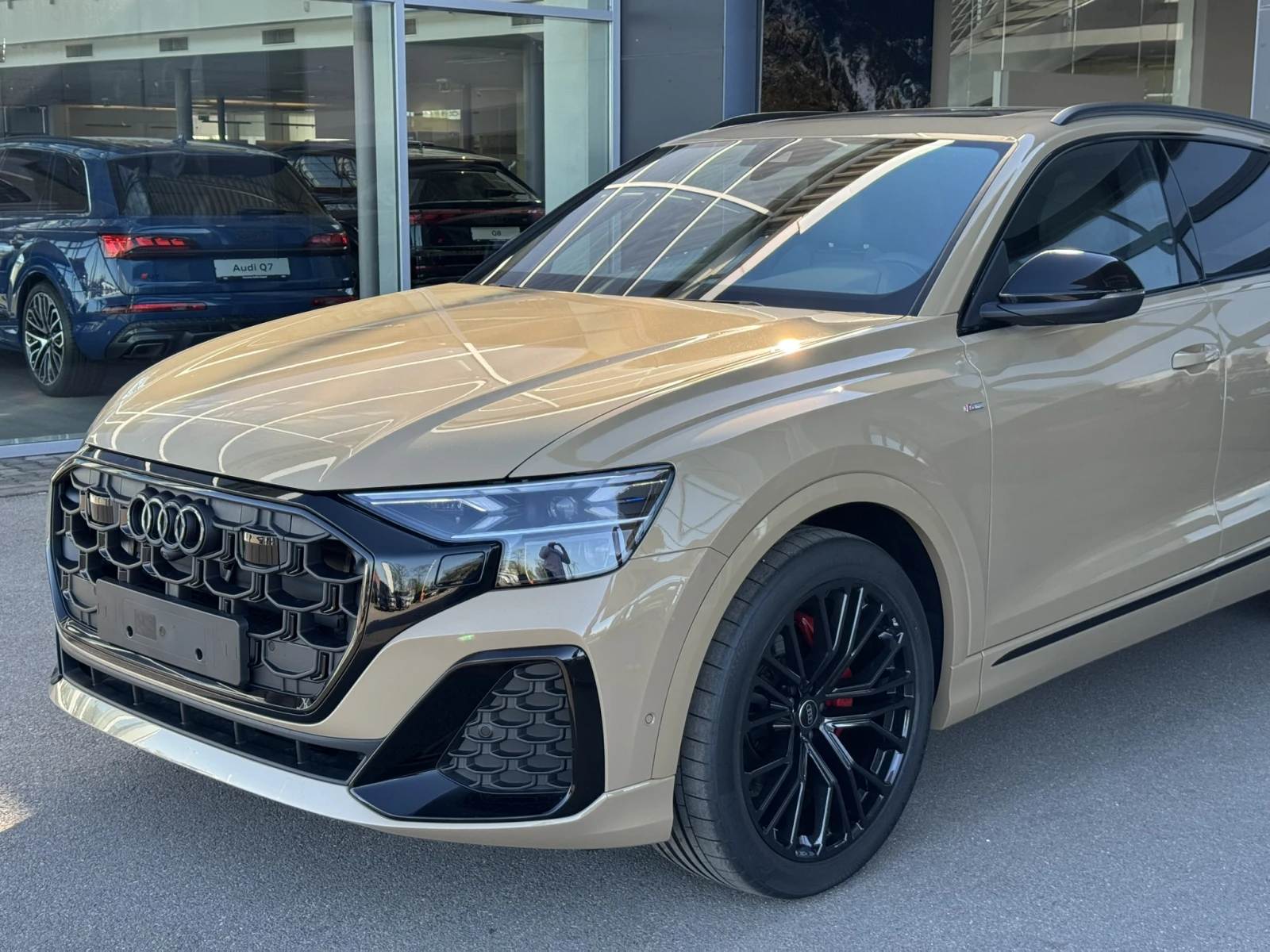 Audi Q8 50TDI, снимка 3 - Автомобили и джипове - 54990545