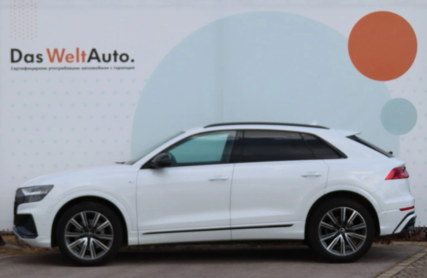 Audi Q8, снимка 2 - Автомобили и джипове - 56420403