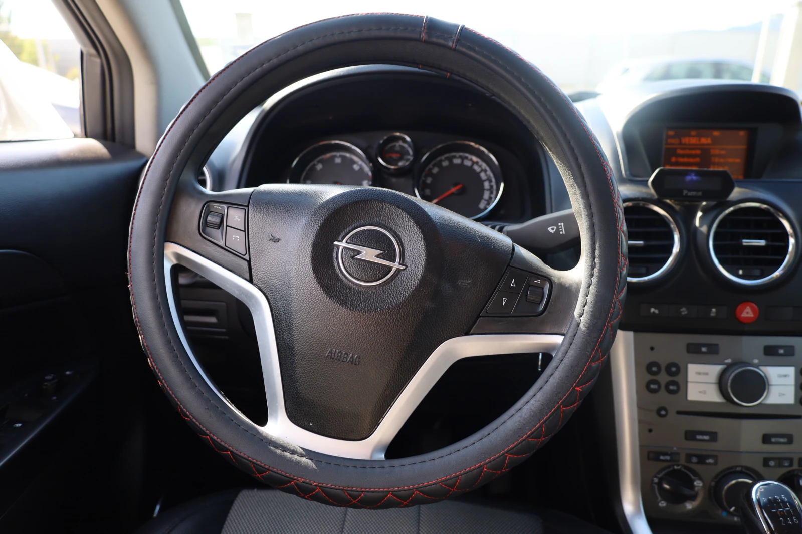 Opel Antara, снимка 8 - Автомобили и джипове - 55660872