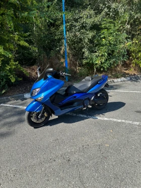  Yamaha T-max