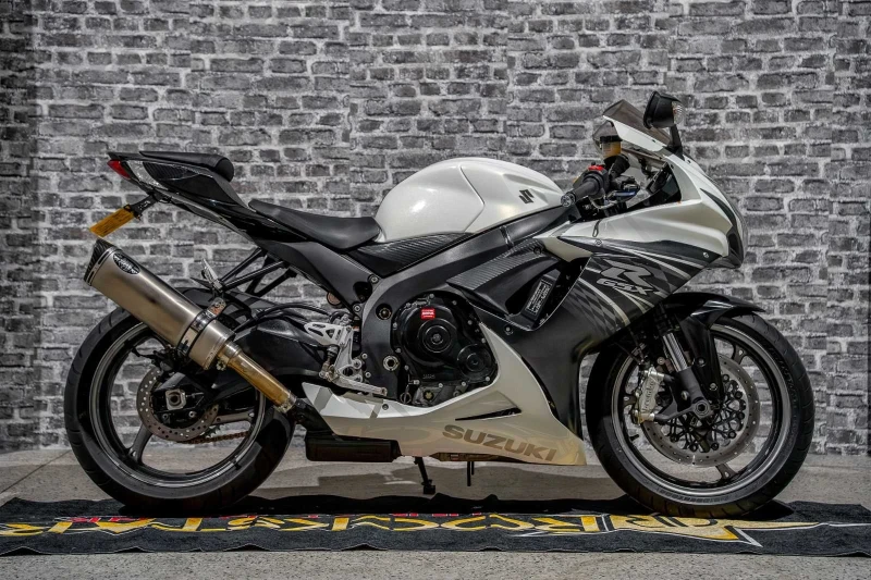 Suzuki Gsxr GSXR 600 L1, снимка 9 - Мотоциклети и мототехника - 52591345