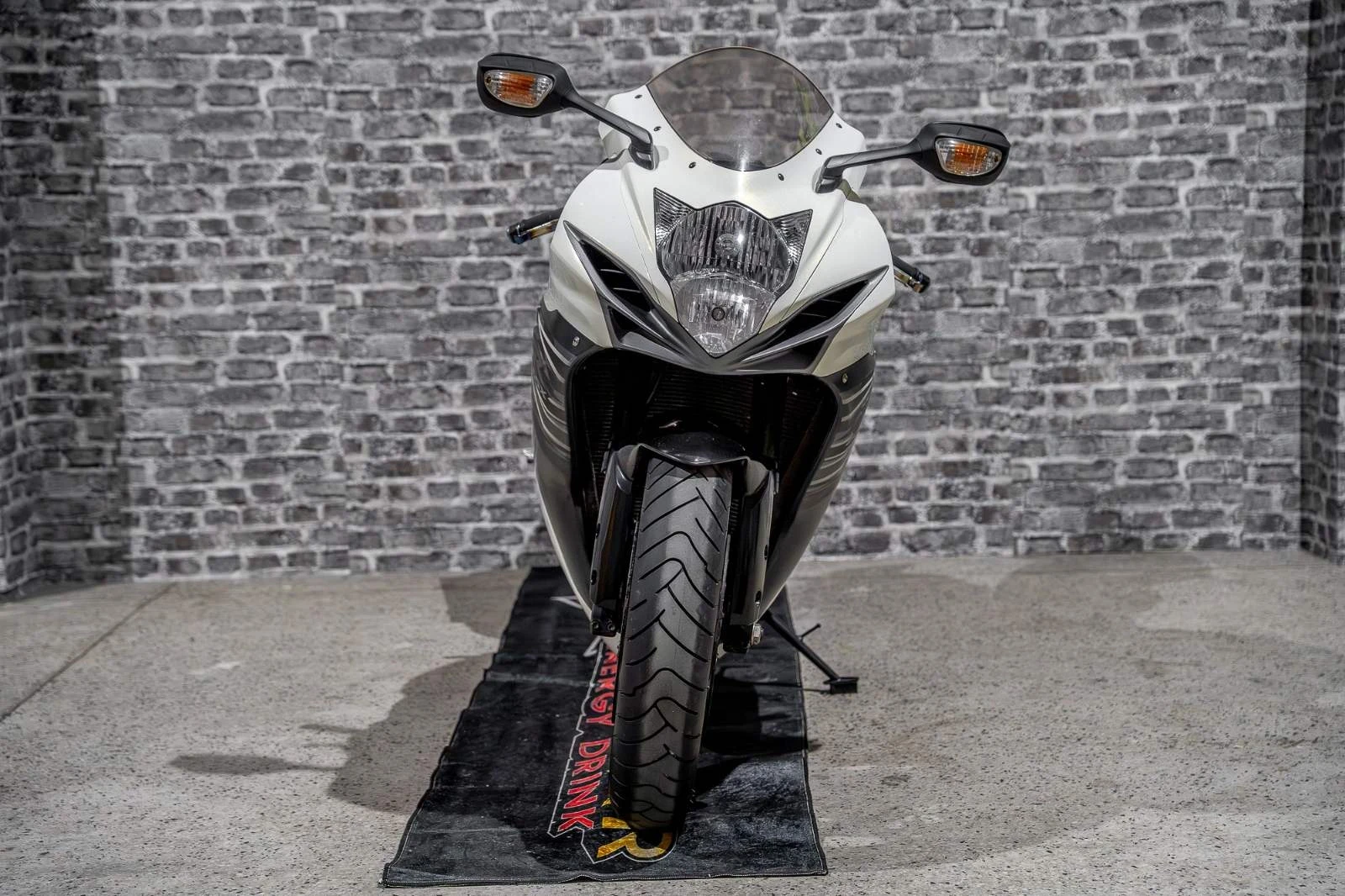 Suzuki Gsxr GSXR 600 L1 - изображение 2