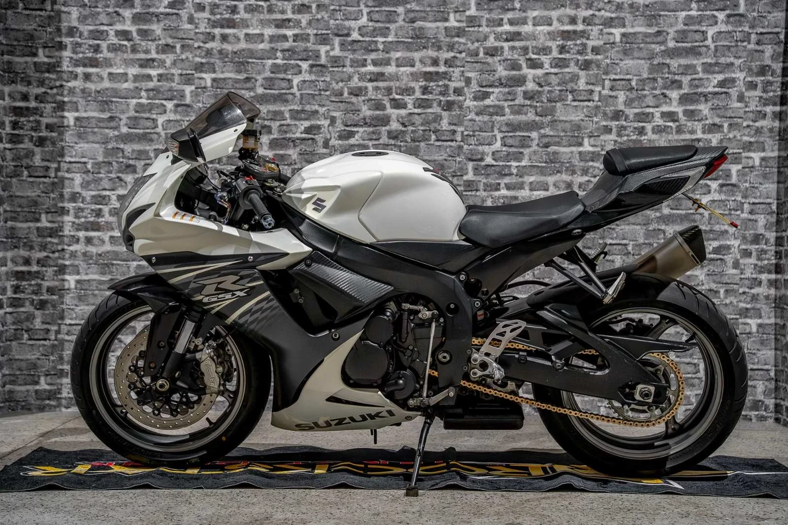 Suzuki Gsxr GSXR 600 L1 - изображение 8