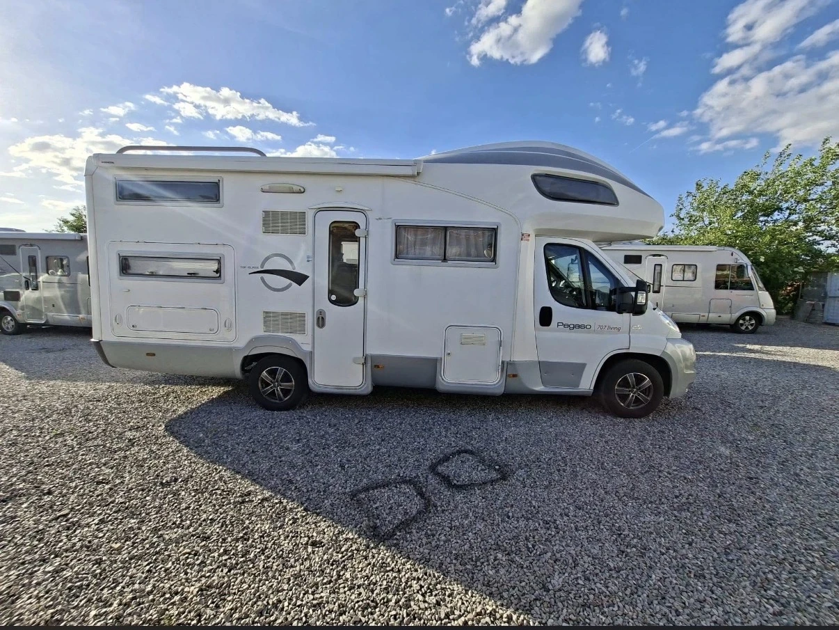 Кемпер Autoroller Pegaso Family 707 Living , снимка 3 - Каравани и кемпери - 54747211