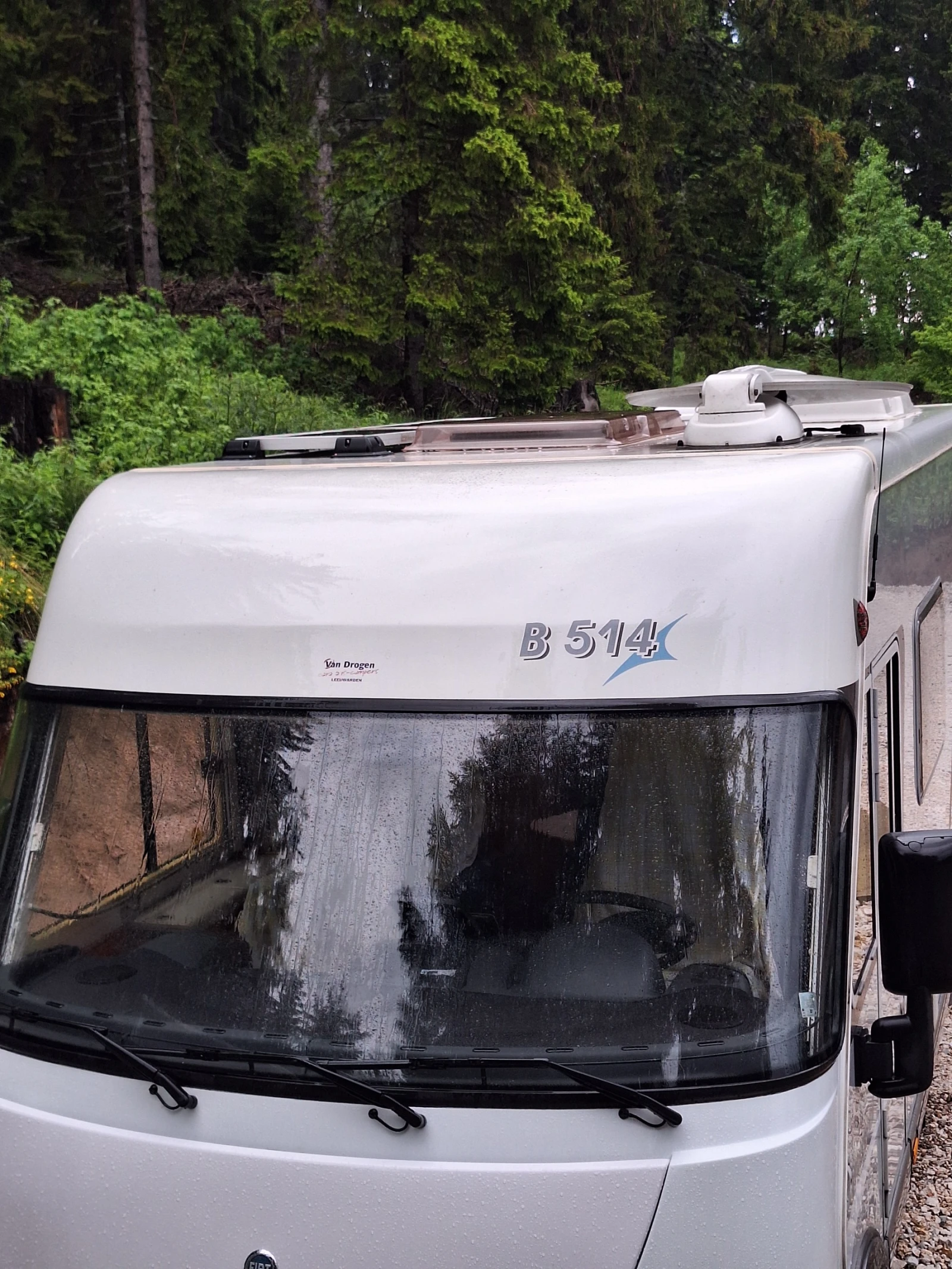 Кемпер HYMER / ERIBA Б514, снимка 2 - Каравани и кемпери - 55005911