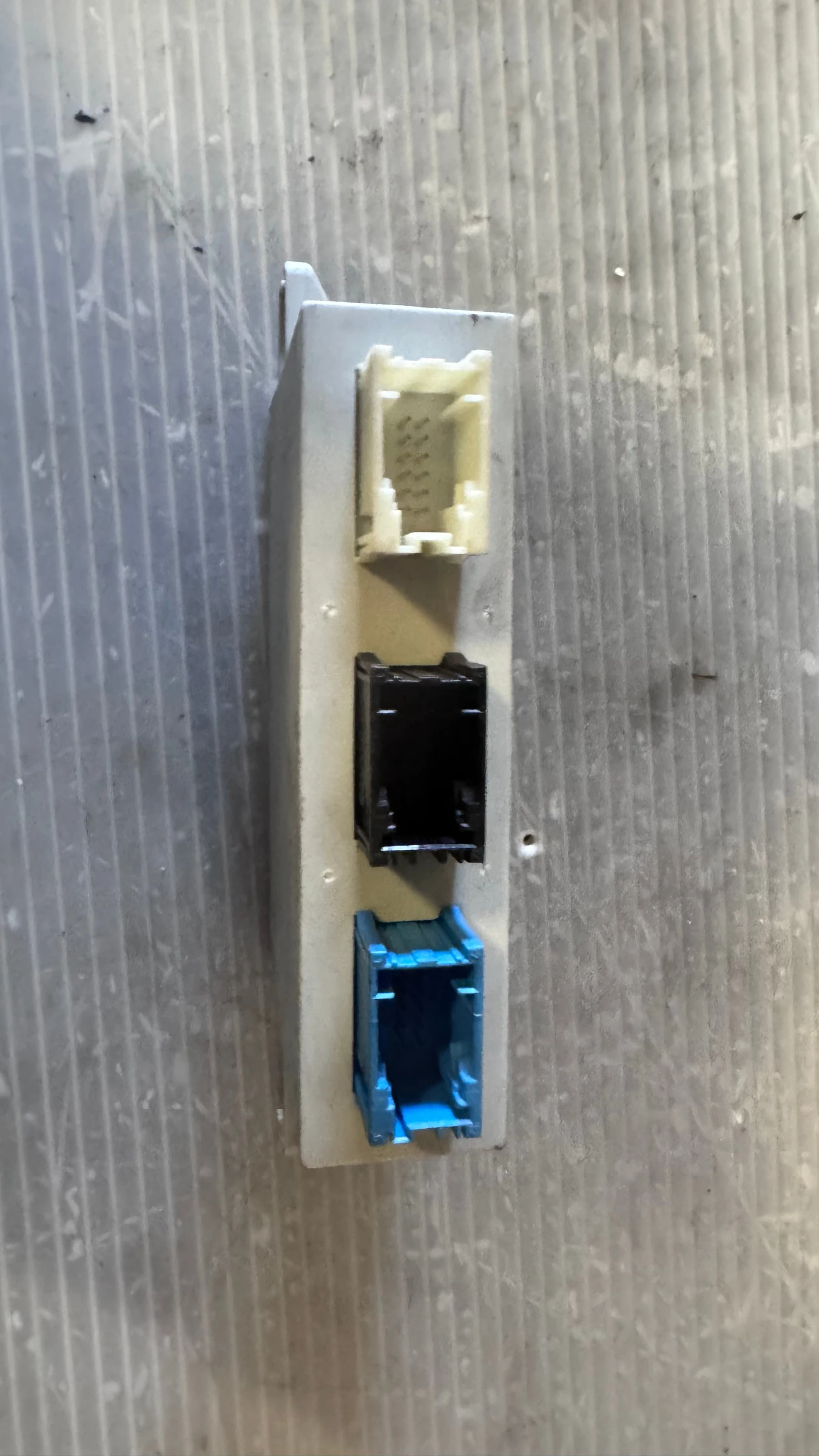    - 66.21-6932985 | Mobile.bg   2