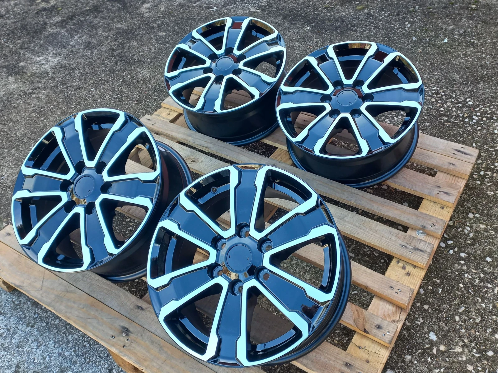 ������ �� Iveco | Mobile.bg � ����������� 8