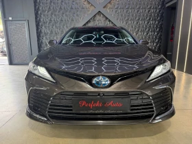 Toyota Camry 2.5 HYBRID 4WD * HEAD UP * 360 Камера * ГАРАНЦИЯ, снимка 2