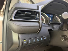Toyota Camry 2.5 HYBRID 4WD * HEAD UP * 360 Камера * ГАРАНЦИЯ, снимка 14