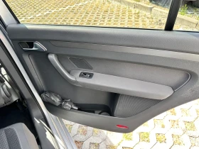 VW Touran Перфектно тех. състояние , снимка 15
