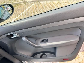 VW Touran Перфектно тех. състояние , снимка 16