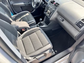 VW Touran Перфектно тех. състояние , снимка 14