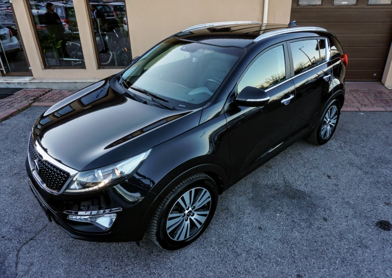 Kia Sportage 1.7 CRDI HIGH TECH , снимка 1 - Автомобили и джипове - 34845099