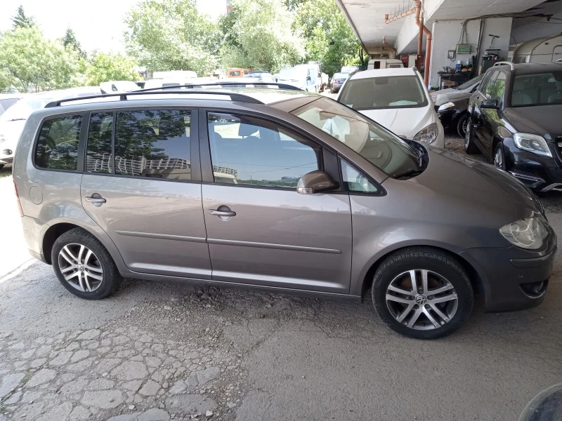 VW Touran 1.9tdi-105ps, снимка 4 - Автомобили и джипове - 46331870