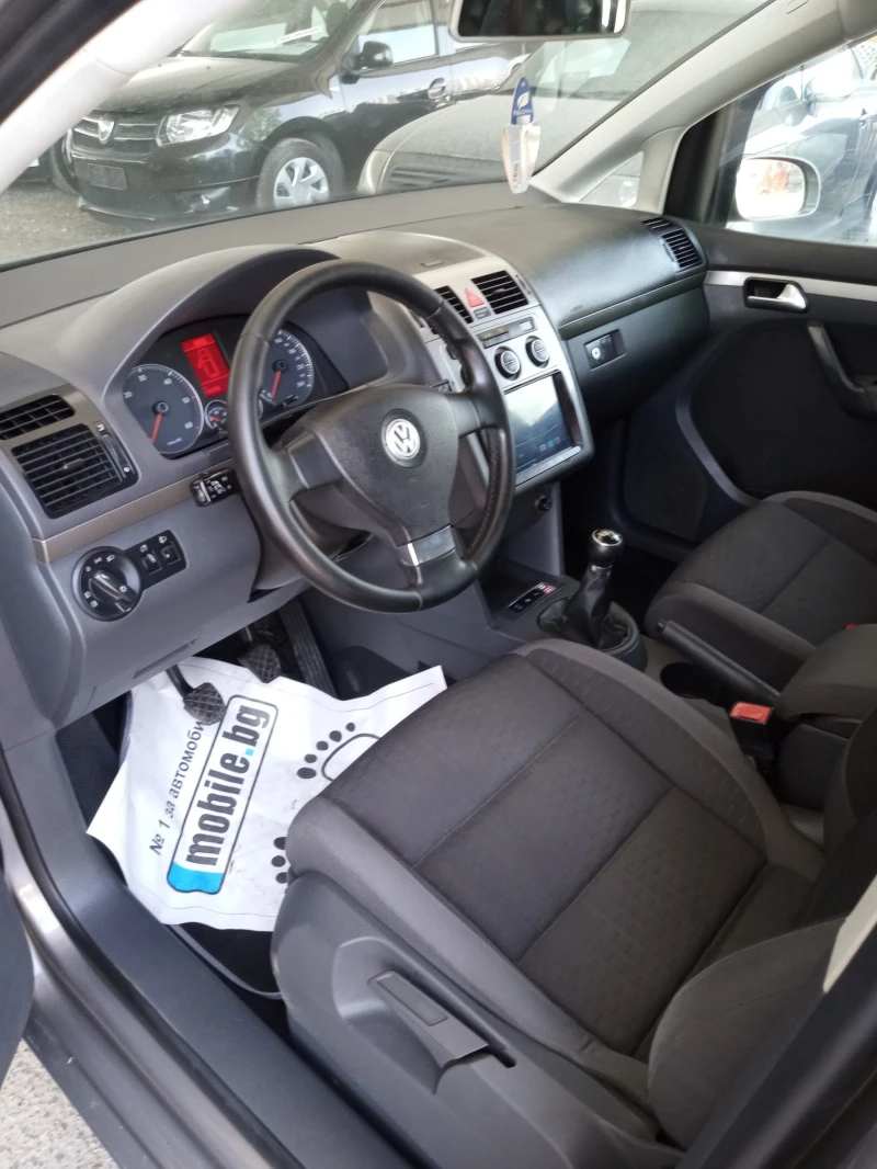 VW Touran 1.9tdi-105ps, снимка 15 - Автомобили и джипове - 46331870