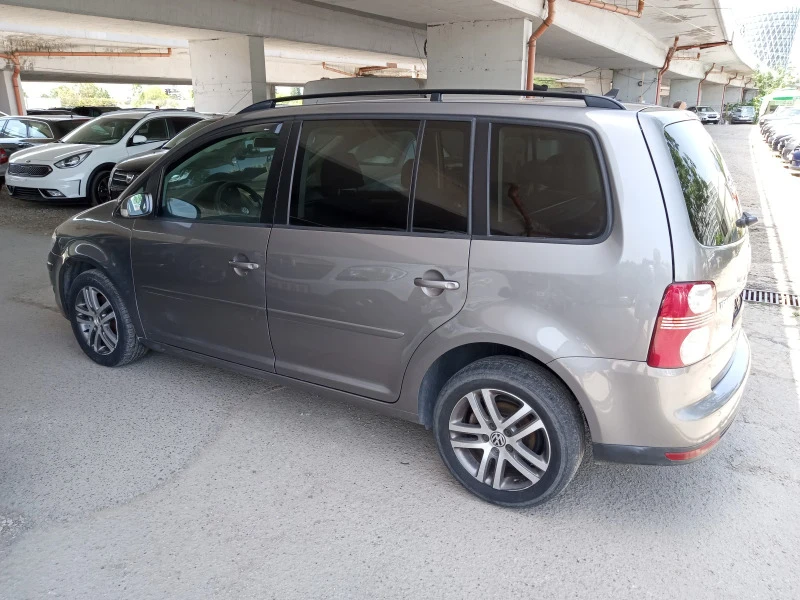 VW Touran 1.9tdi-105ps, снимка 3 - Автомобили и джипове - 46331870