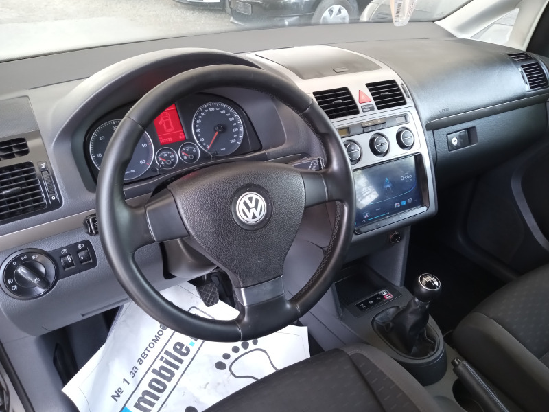 VW Touran 1.9tdi-105ps, снимка 14 - Автомобили и джипове - 46331870