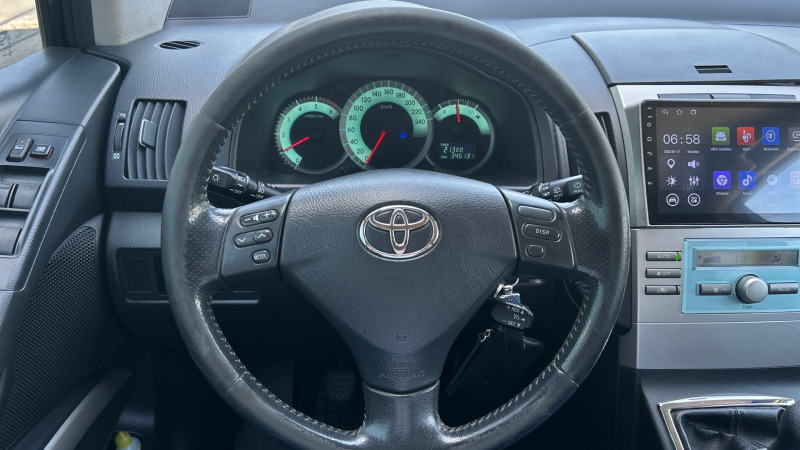Toyota Corolla verso, снимка 11 - Автомобили и джипове - 46394662