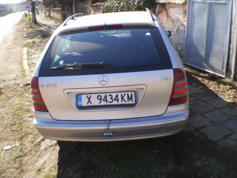 Mercedes-Benz C 270 2.7tdi, снимка 3 - Автомобили и джипове - 47755134