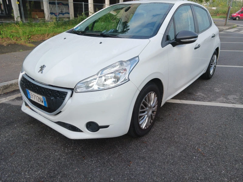 Peugeot 208 1.2 /70 000km, снимка 16 - Автомобили и джипове - 48051738