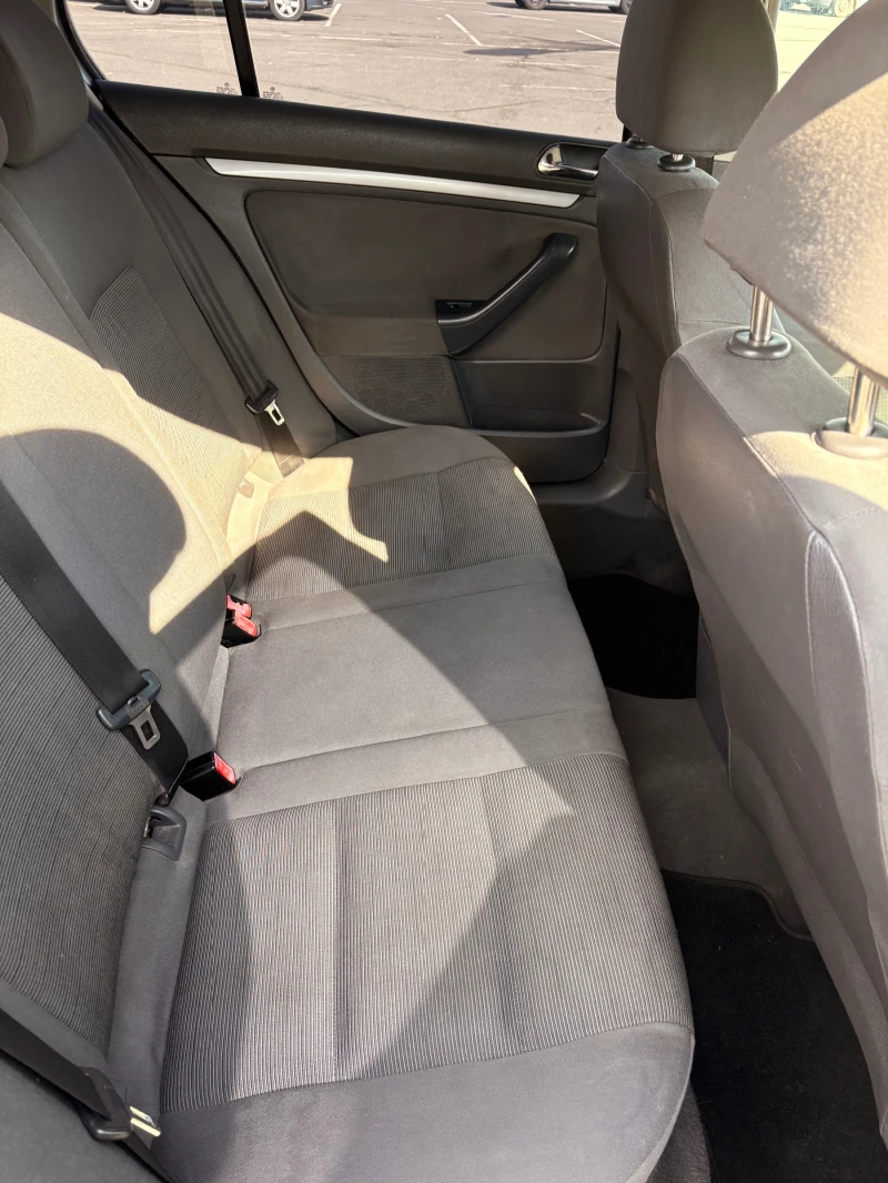 VW Golf, снимка 11 - Автомобили и джипове - 52216858