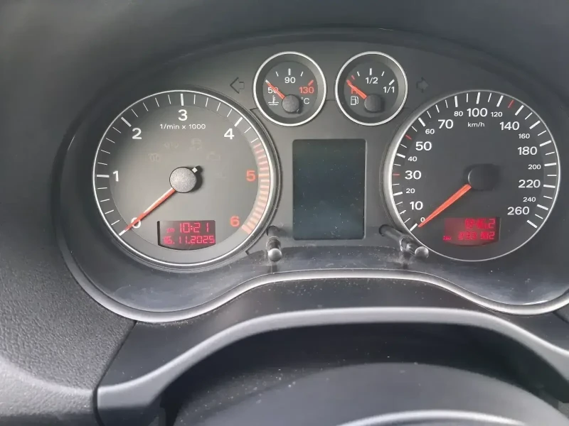 Audi A3 2.0, снимка 10 - Автомобили и джипове - 52463783