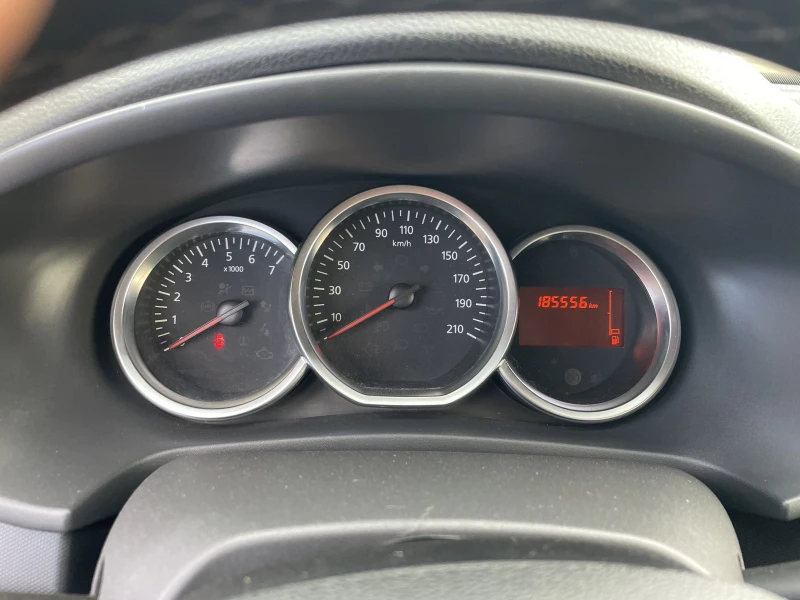 Dacia Logan 1.5 DCI STEPWAY, снимка 10 - Автомобили и джипове - 52541380