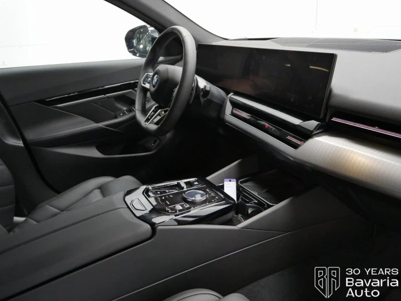 BMW 520 d xDrive Touring M Sport Paket Steptronic, снимка 6 - Автомобили и джипове - 52775437