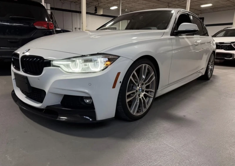 BMW 340 ONE OWNER * * CLEAN CARFAX * * АВТО КРЕДИТ * * , снимка 3 - Автомобили и джипове - 53055192