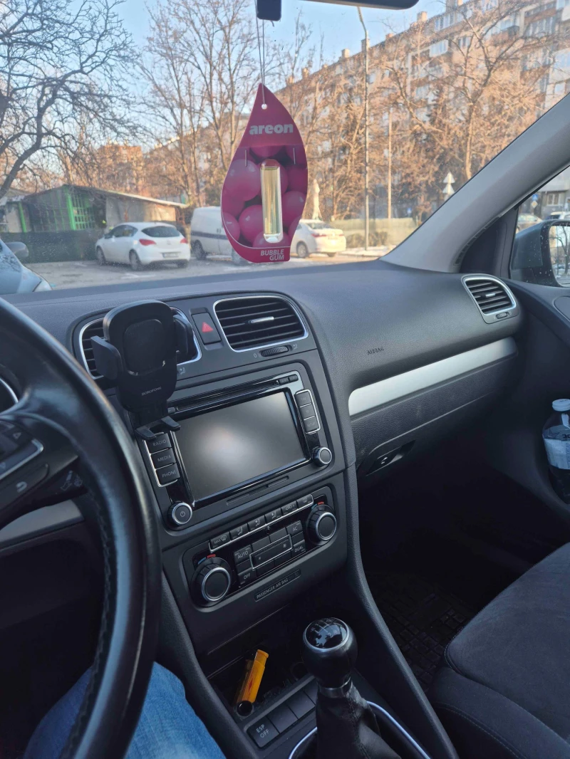 VW Golf Highline, снимка 7 - Автомобили и джипове - 53068370