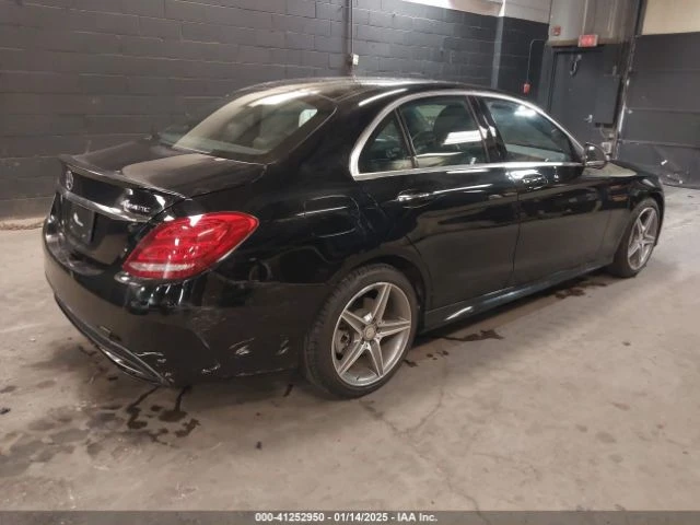 Mercedes-Benz C 300 4MATIC/SPORT 4MATIC, снимка 8 - Автомобили и джипове - 48833381