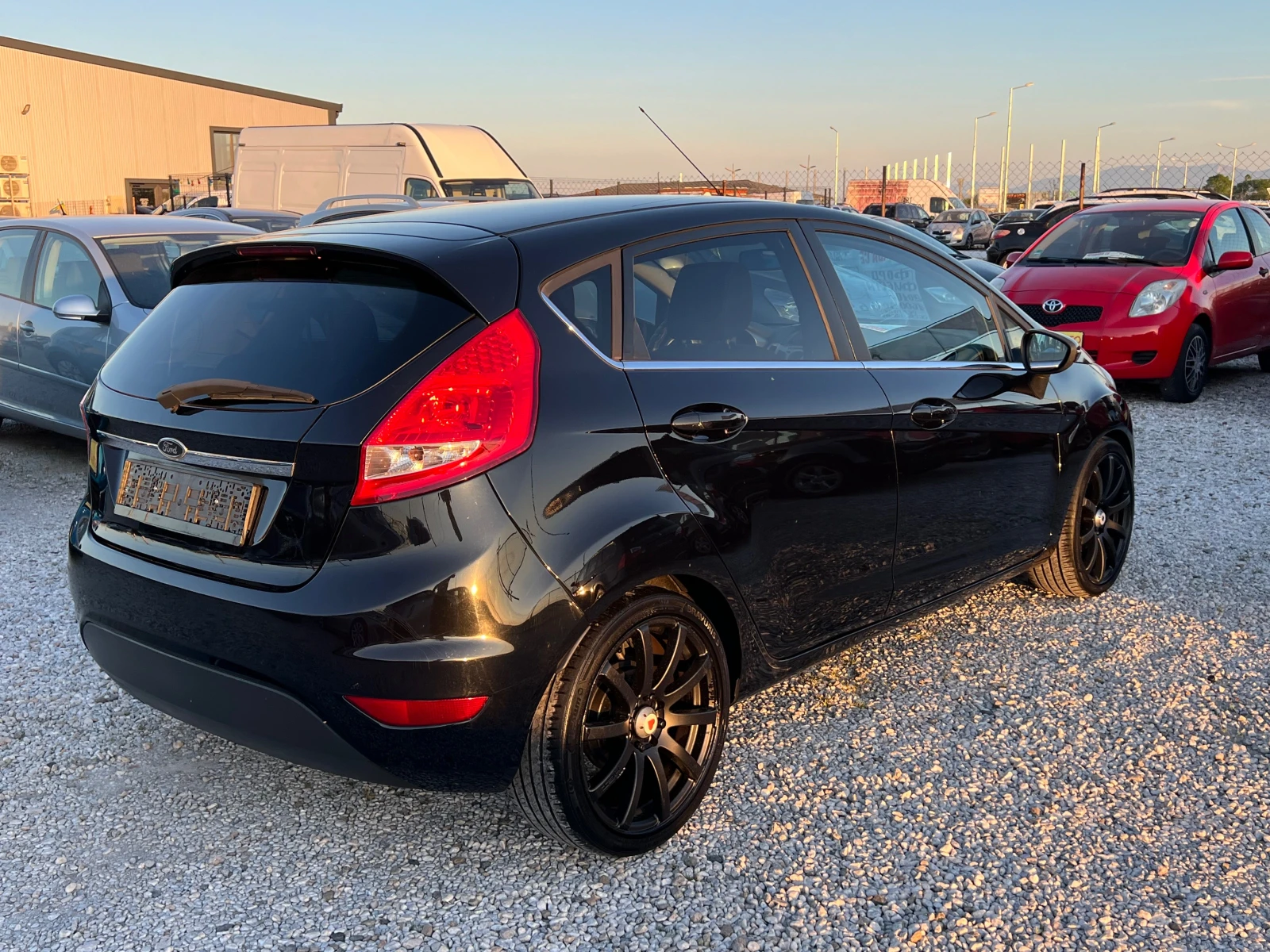 Ford Fiesta ЛИЗИНГ-1, 6 КЛИМАТРОНИК-ТОП - изображение 4
