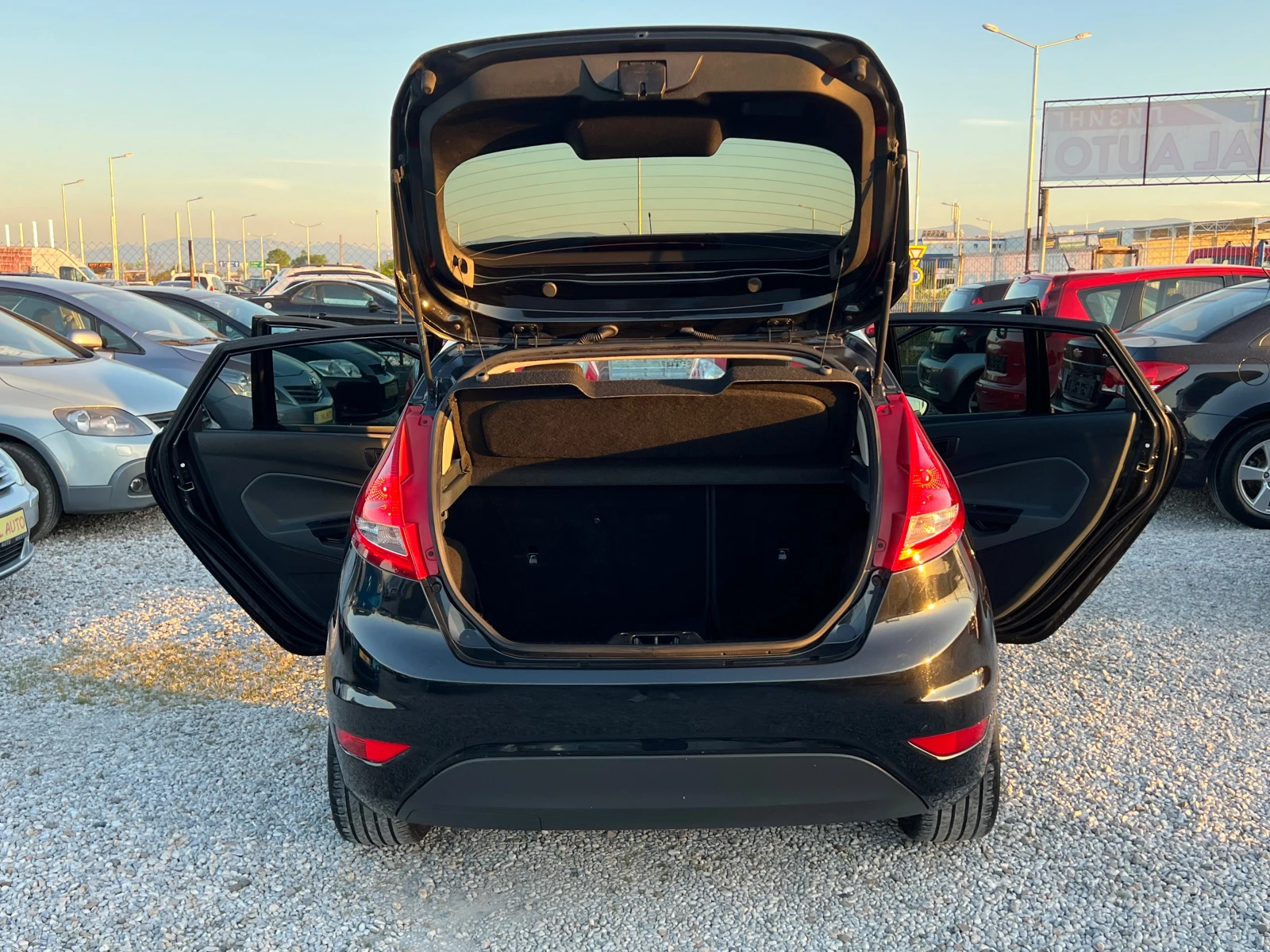 Ford Fiesta ЛИЗИНГ-1, 6 КЛИМАТРОНИК-ТОП - изображение 9