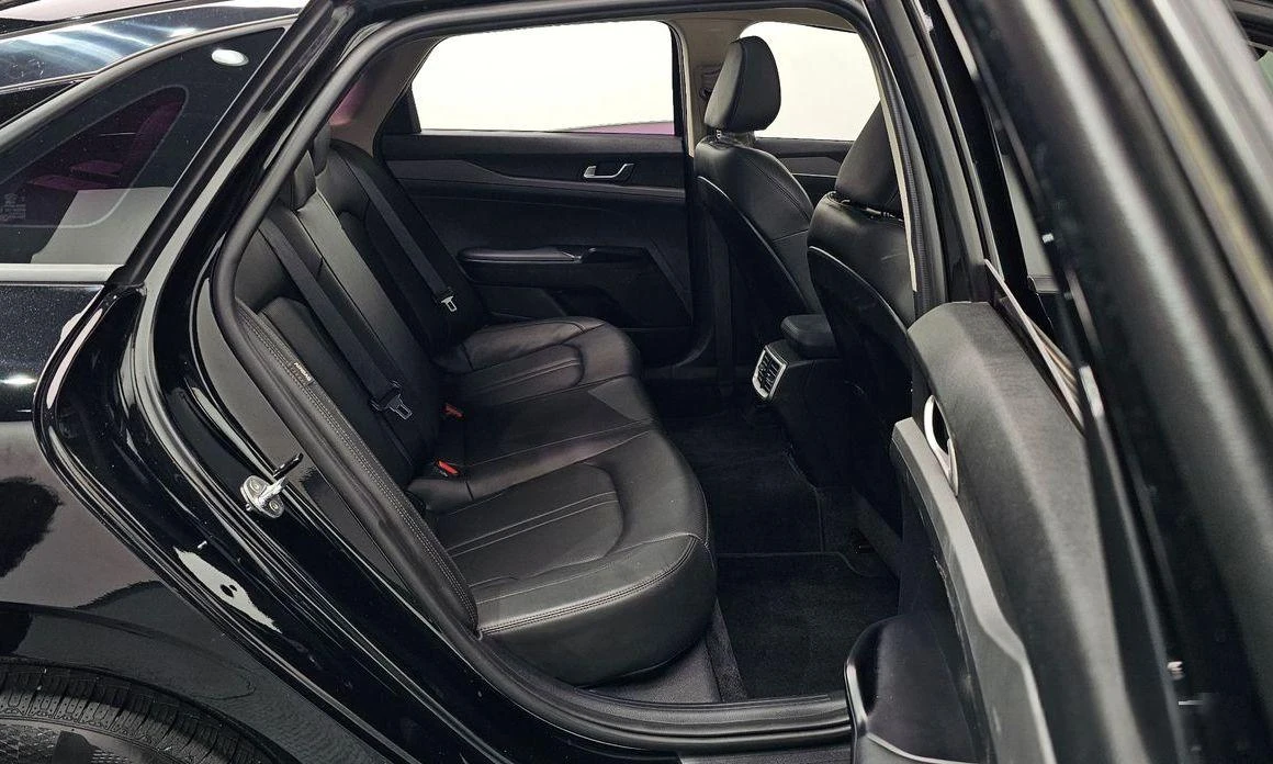 Kia K5 | Mobile.bg   11