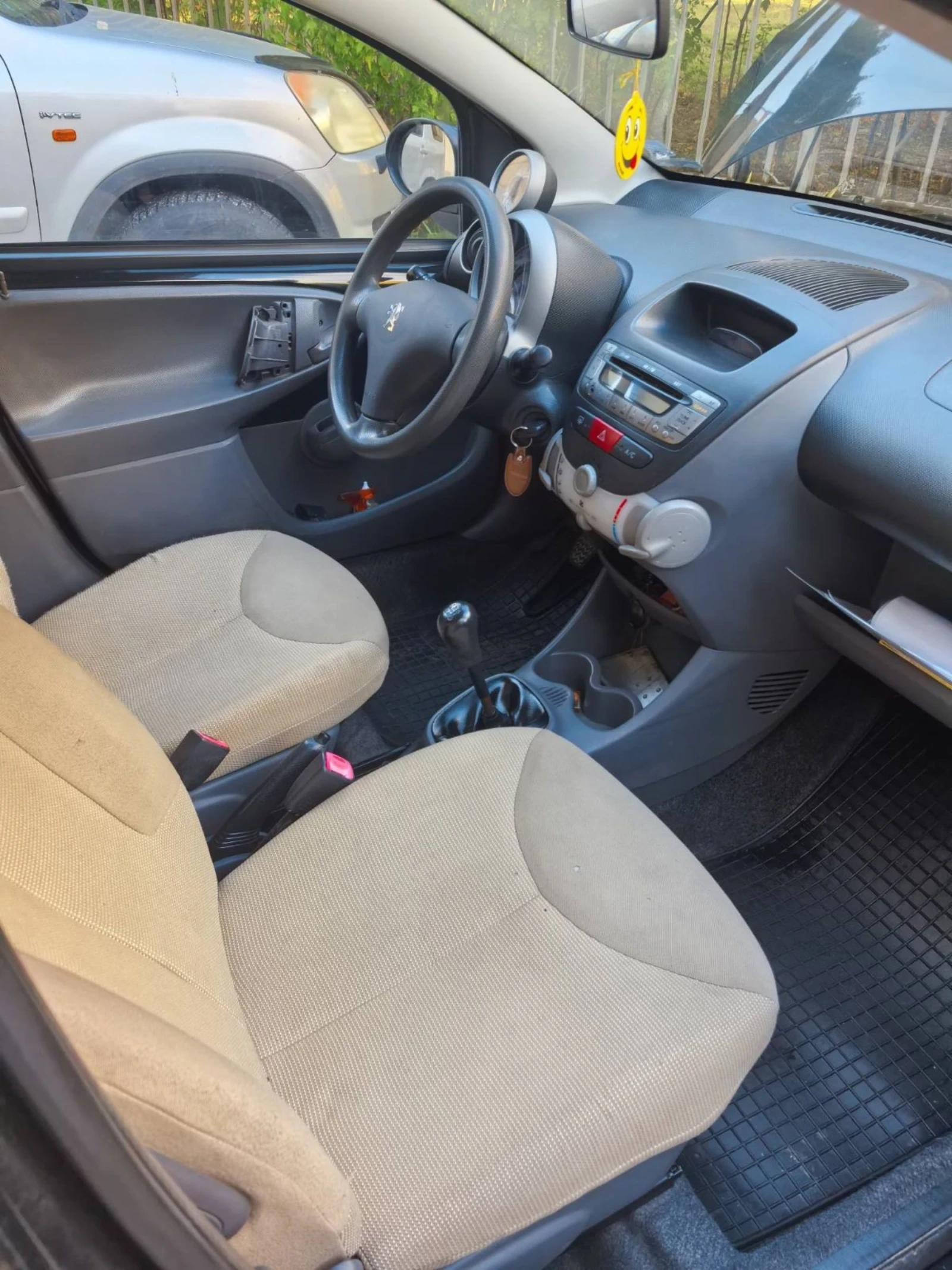 Peugeot 107 1.0i 68-PS КЛИМАТИК - изображение 4