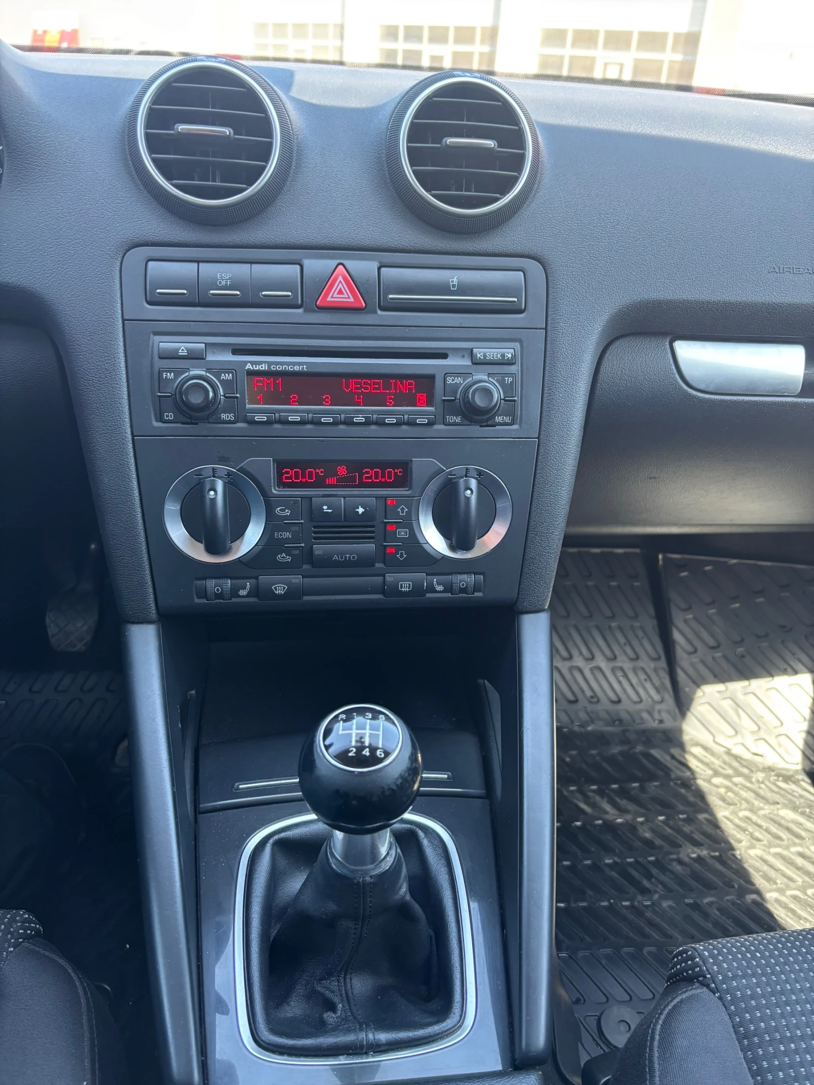 Audi A3 2.0, снимка 6 - Автомобили и джипове - 52463783